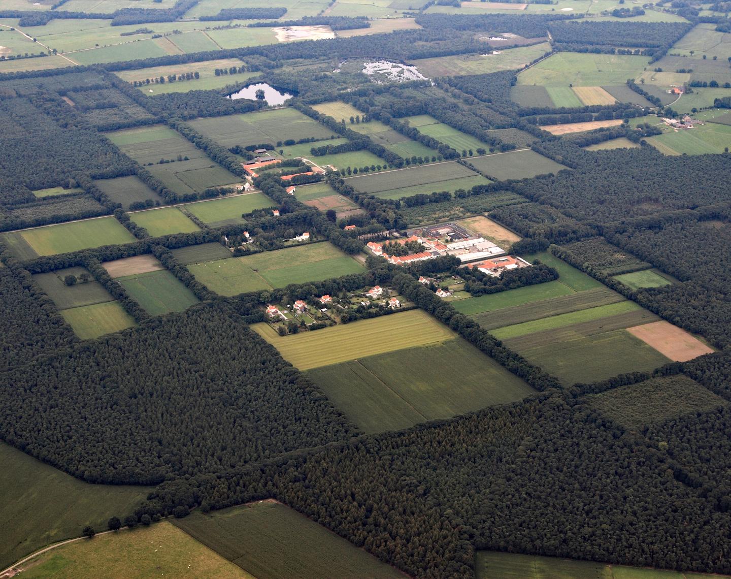 luchtfoto landschap koloniën van weldadigheid