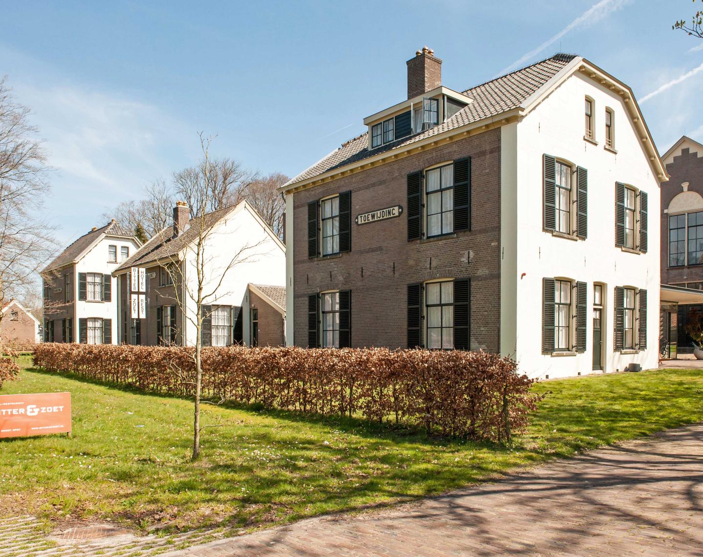 een paar huizen op een rijtje koloniën van weldadigheid