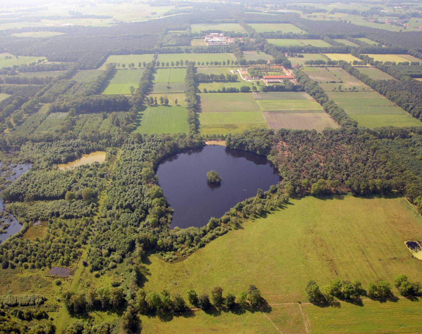 Luchtfoto Wortel-Kolonie